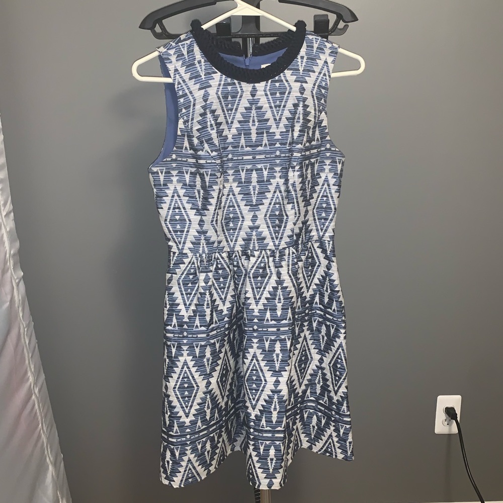 Jessica Simpson blue and white party dress